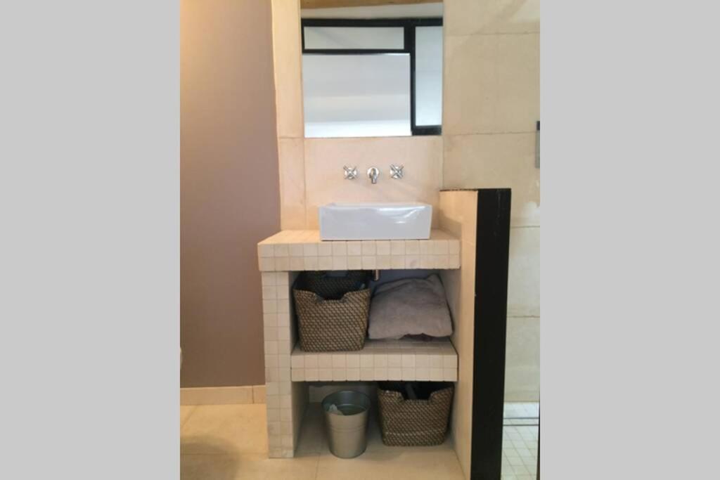 Appartamento duplex avec vue sur les arènes Arles Esterno foto